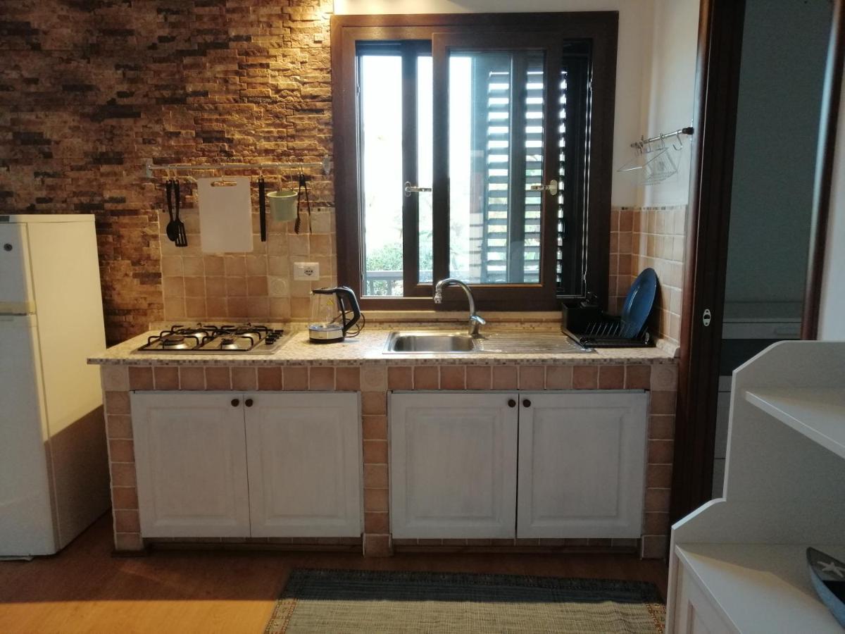 Appartamentino In Villa A 2 Passi Dal Mare Fontane Bianche Exterior foto