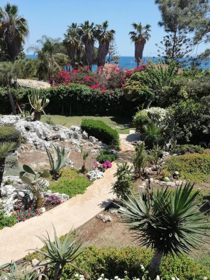 Appartamentino In Villa A 2 Passi Dal Mare Fontane Bianche Exterior foto