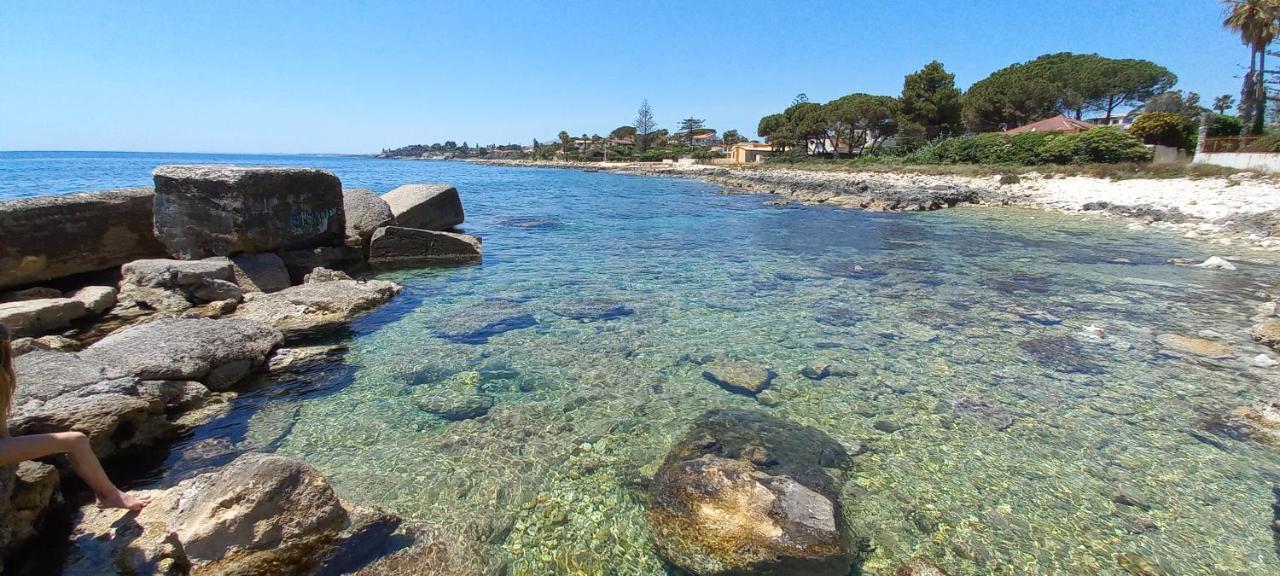 Appartamentino In Villa A 2 Passi Dal Mare Fontane Bianche Exterior foto