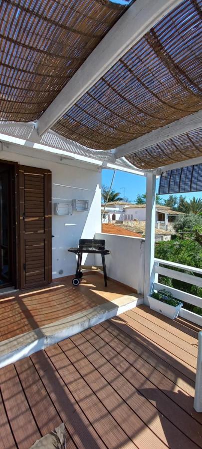 Appartamentino In Villa A 2 Passi Dal Mare Fontane Bianche Exterior foto